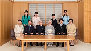 Kedden lép trónra az új japán császár