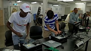 Из Африки в Европу бегут самые образованные