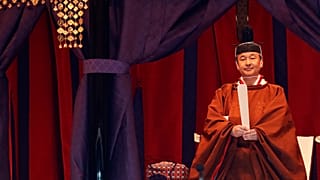 Giappone, si insedia l'Imperatore Naruhito