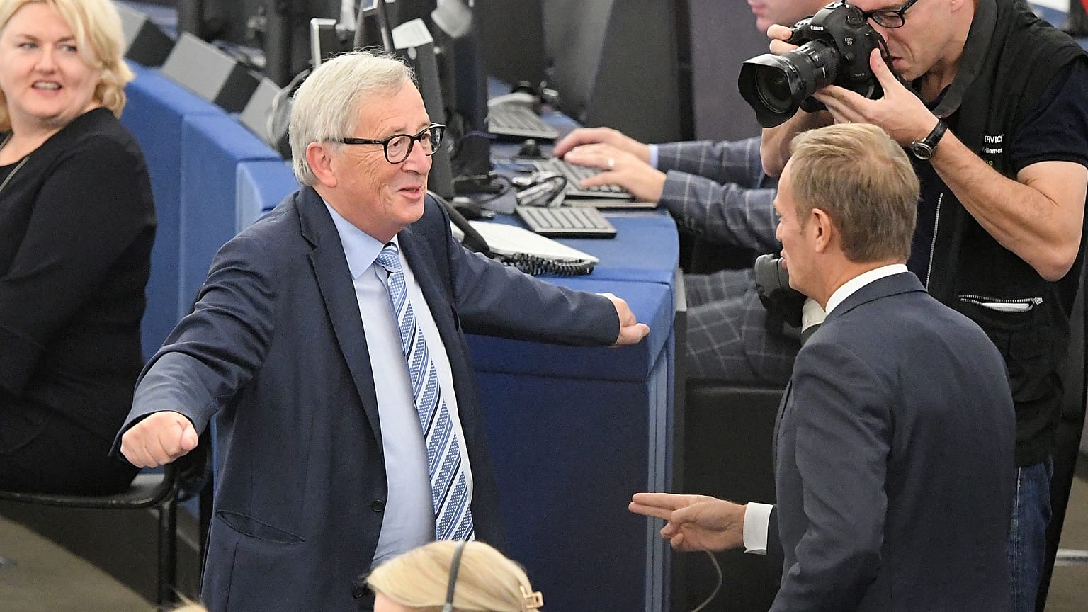 AB Konseyi Başkanı Tusk: 'Ateşkese kimse kanmadı, Türkiye askeri harekatı sonlandırılmalı'