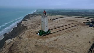 Der Leuchtturm ist bereit zum Umzug. 