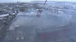 Második napja lángol egy új-zélandi konferenciaközpont