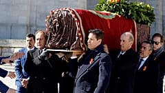 Le dictateur Franco mis dehors de son glorieux mausolée 44 ans après sa mort 