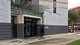 Az UNHCR genfi épülete, már az eset után