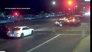 شاهد: نجاة مشاة بـ"أعجوبة" من حادث سير 