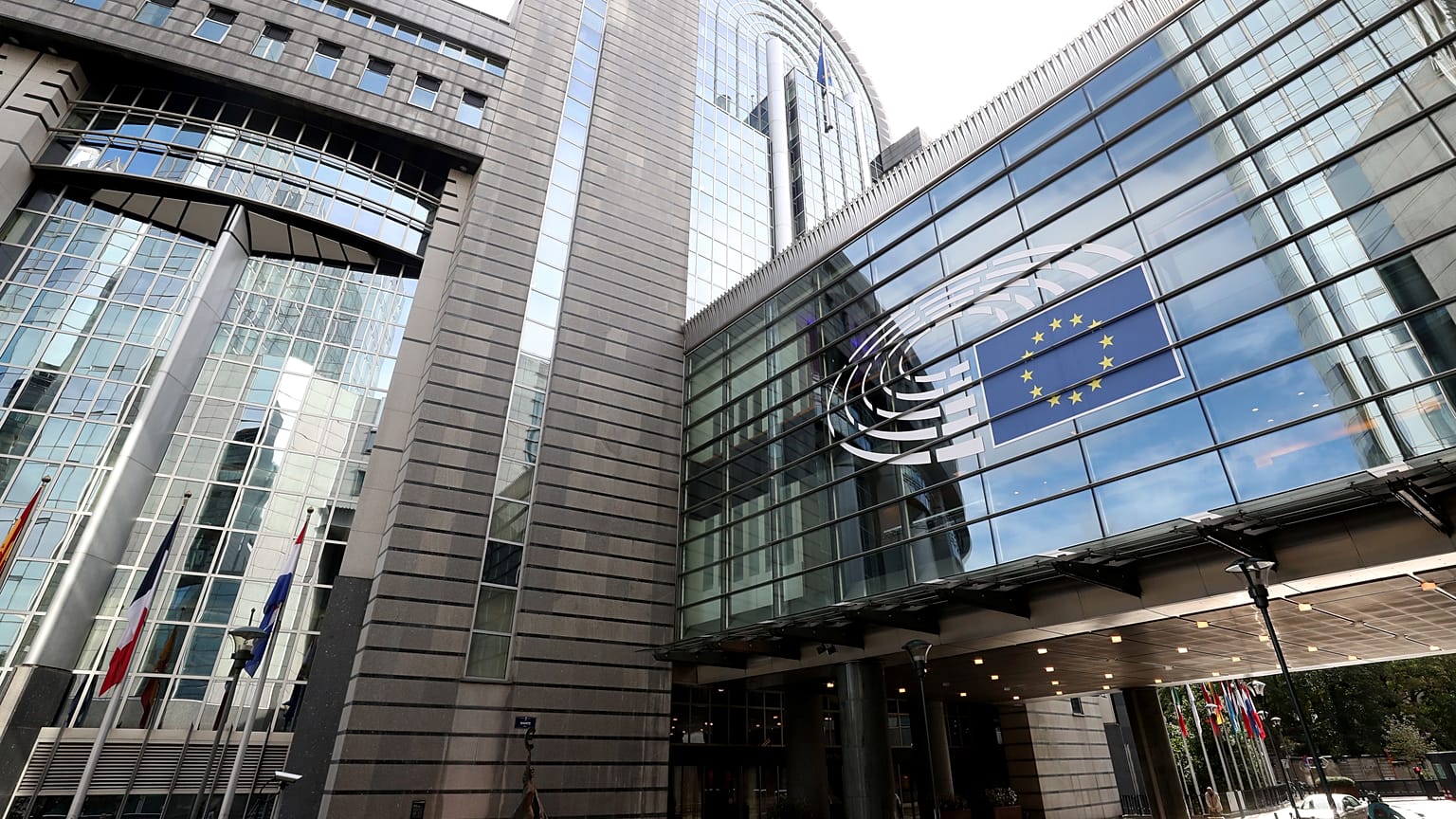 A Fidesz egyelőre nem tud a biztosi poszt lehetséges cseréjéről