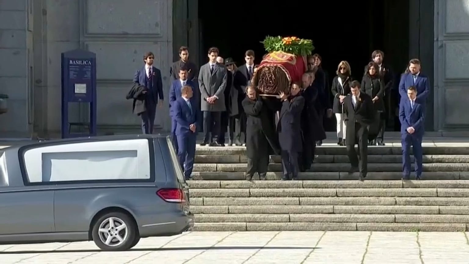 Francisco Franco exhumé, 44 ans après son décès