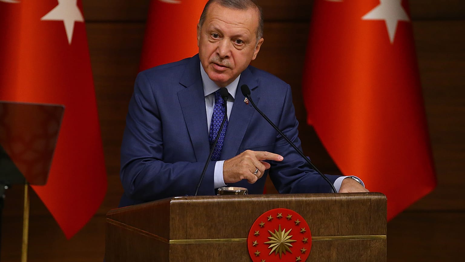 Erdoğan'dan kendisi için "yok edici" ifadesini kullanan Fransız dergisi hakkında suç duyurusu