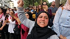 رغم دعوات الحوار متظاهرو لبنان مصرون على مواصلة الحراك 
