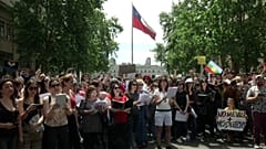 Cile: in coro contro le violenze