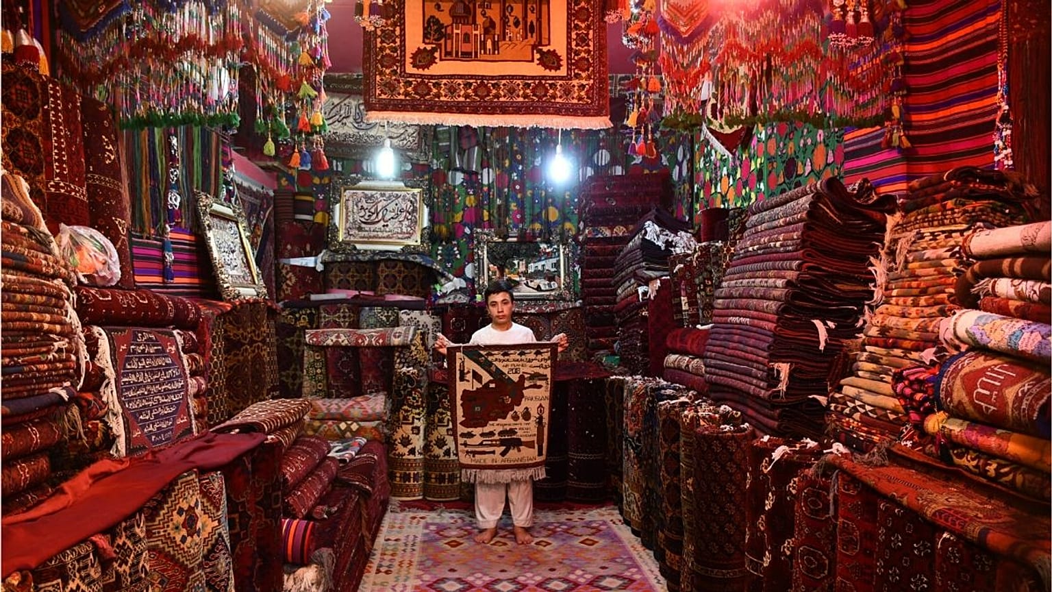 از رنج هنرمندان قالیباف افغان تا صادرات به آمریکا و اروپا 