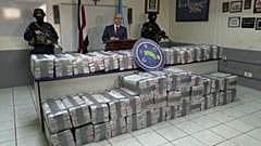 شاهد: كوستاريكا تصادر نحو طن من الكوكايين على متن شاحنة متجهة إلى أوروبا 