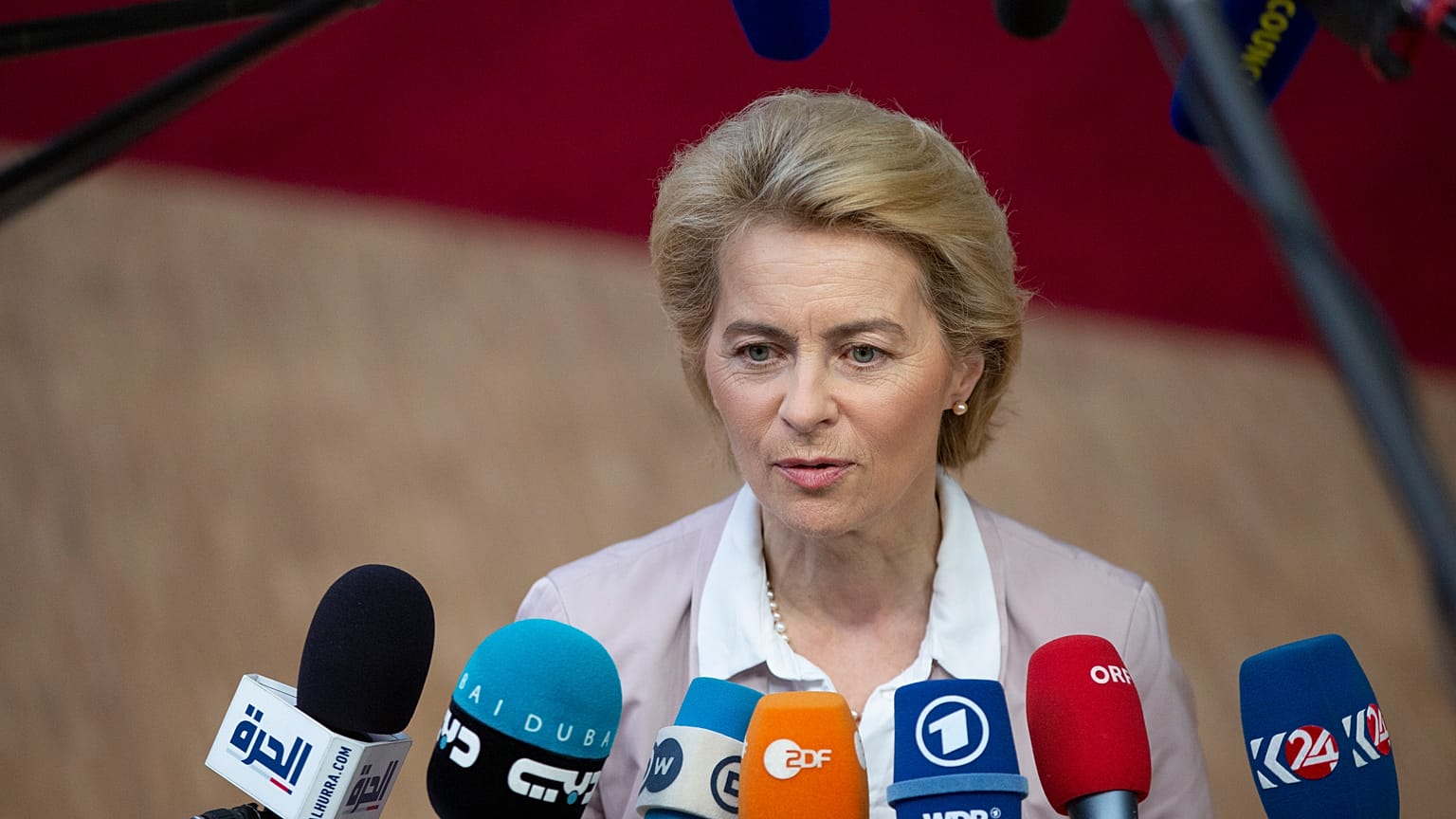 Von der Leyen elfogadta Várhelyit, de ezzel nem tartotta be az ígéretét