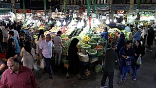 سوق شعبي في وسط العاصمة الإيرانية طهران