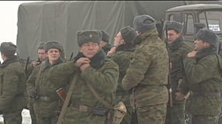 Ukrayna ordusu ve Rusya destekli ayrılıkçılar barış görüşmeleri için geri çekilmeye başladı
