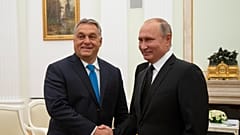 FILE PHOTO: Hungarian Prime Minister Viktor Orban (L) shakes hands with Russian President Vladimir Putin during their meeting in the Kremlin in Moscow, on September 18, 2018.