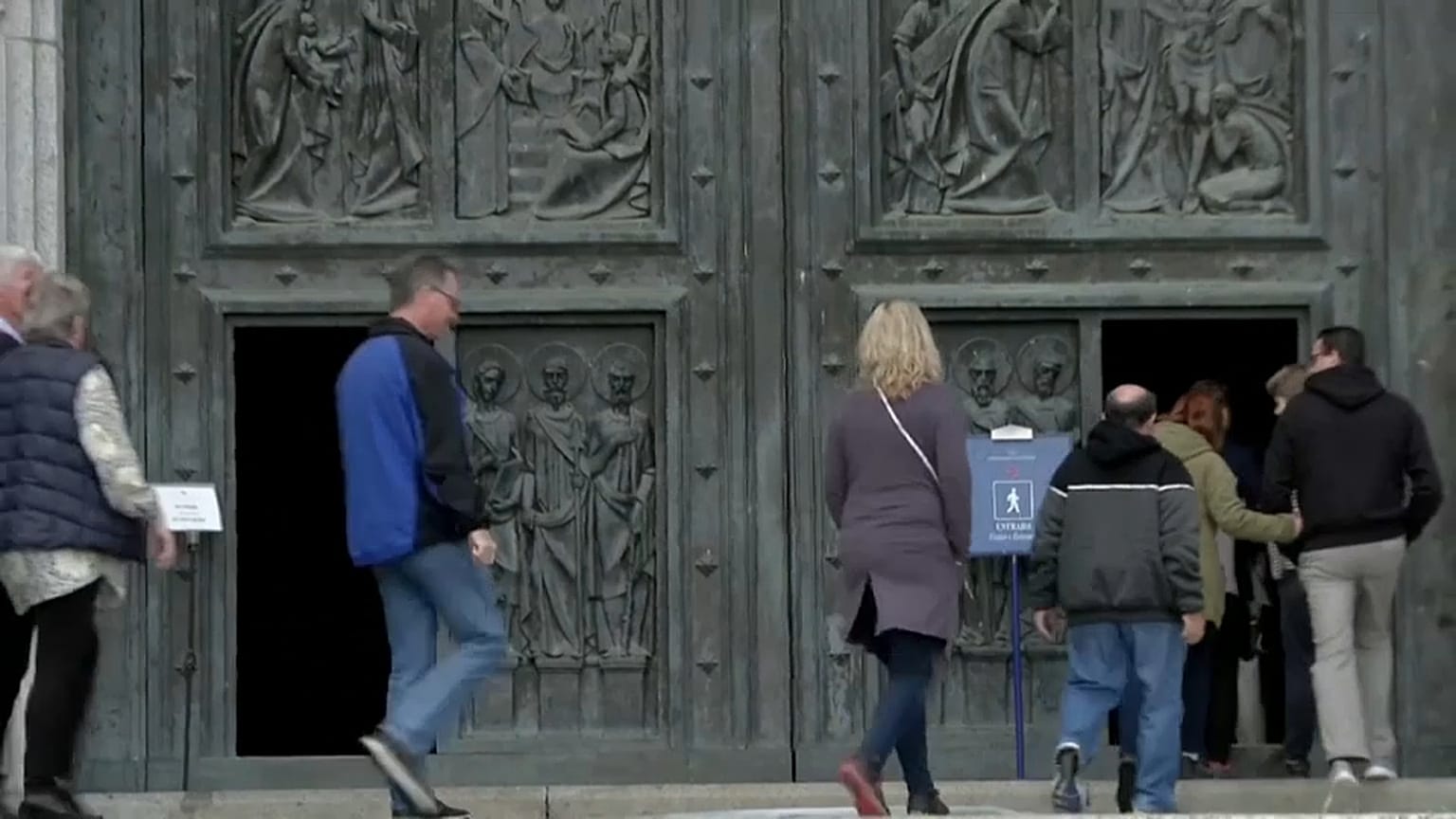 Auch nach der Umbettung: Franco-Mausoleum bleibt populär