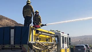 Incendies en Californie : les pompiers progressent malgré les vents