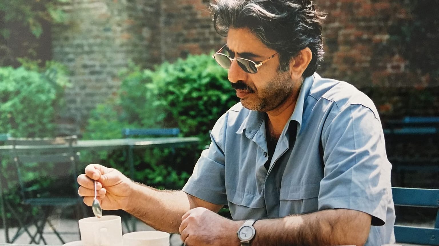 من صفحة أمجد ناصر في فيسبوك 