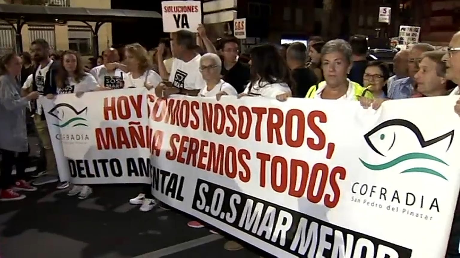Reclaman medidas urgentes para salvar la mayor laguna salada de Europa