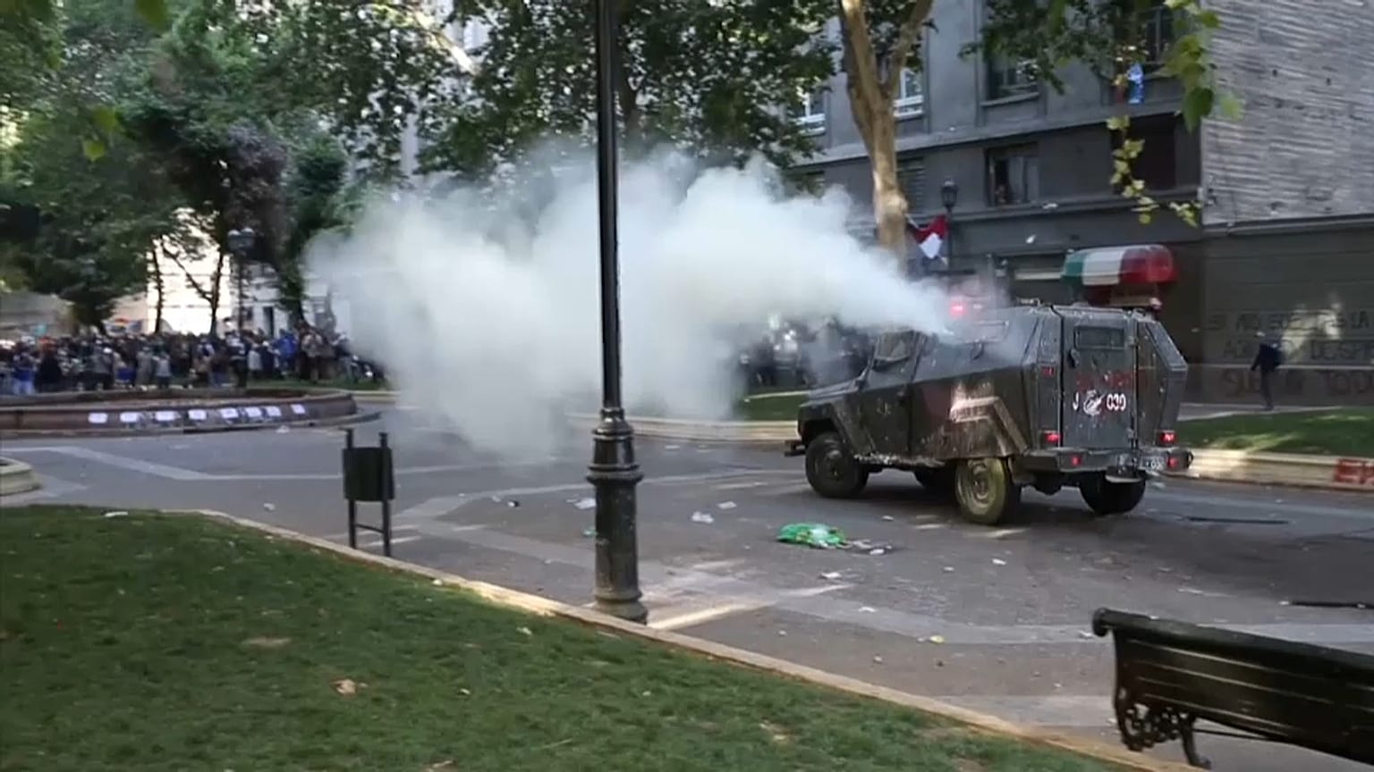 Kaliforniya'da can alan yangınlardan, Şili'de kanlı eylemlere... Bir haftanın öne çıkan gelişmeleri