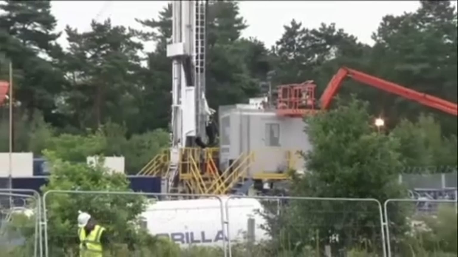 Άμεση απαγόρευση στο fracking