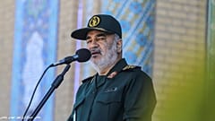 فرمانده کل سپاه پاسداران: اقتصاد ایران در اثر تحریم‌ها جان گرفت