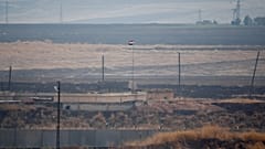 Suriye'de savaş nedeniyle başta elektrik olmak üzere altyapı büyük zarar gördü.