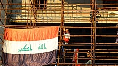 Bush'a ayakkabı fırlatan gazeteci Irak gösterilerinde ön safta