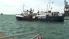 239 Migranten gehen in Italien an Land