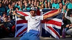 "E vão seis" para Lewis Hamilton