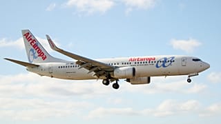Nace un nuevo gigante de los cielos: IAG (Iberia) compra Air Europa