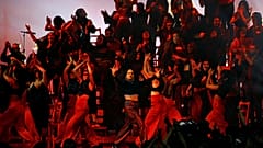 Las mujeres dominan el podio de los premios MTV europeos