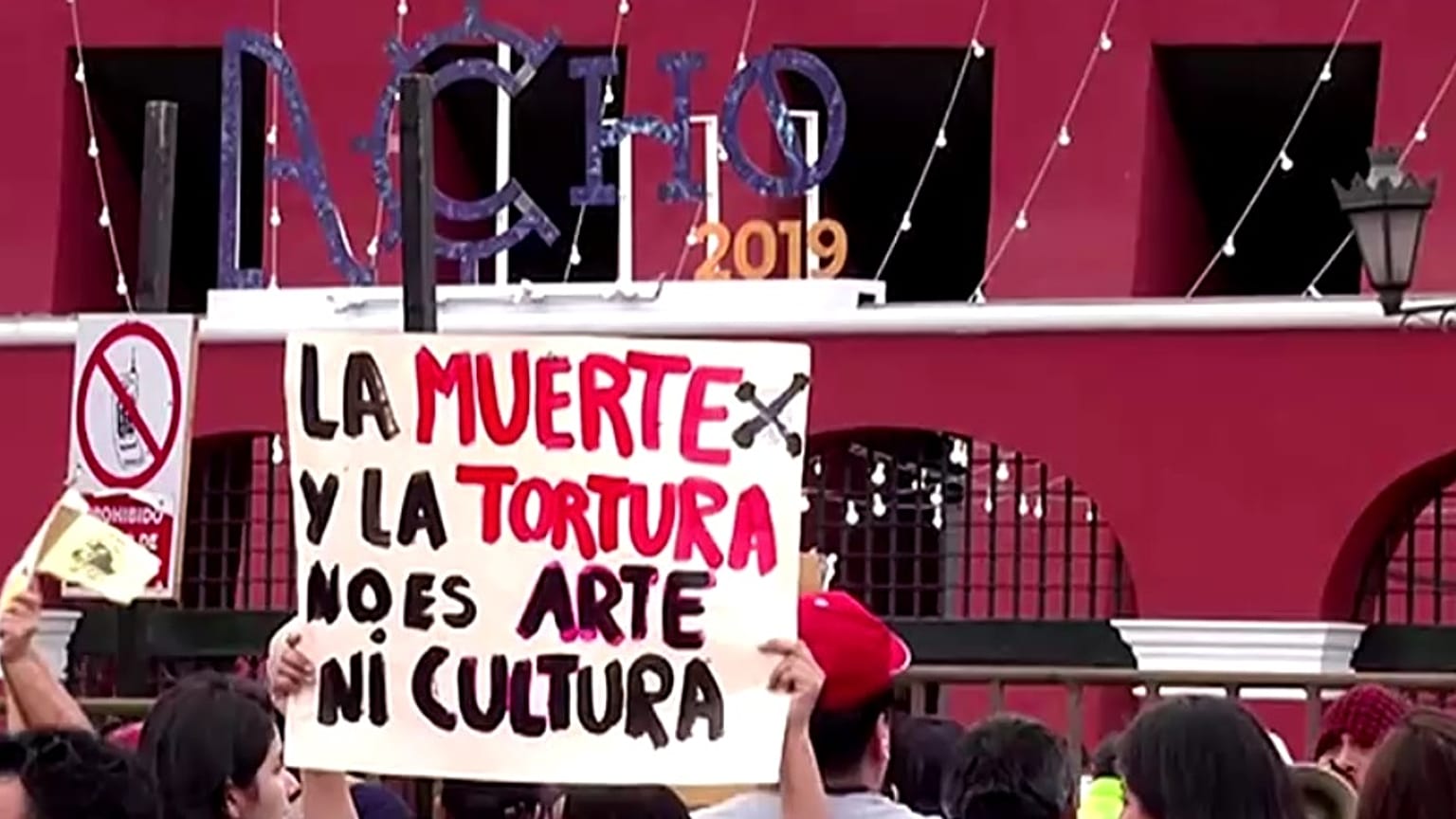 Protesta antitaurina en Lima 