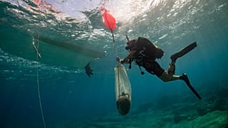 Eντυπωσιακά αρχαιολογικά ευρήματα στον βυθό της Κάσου