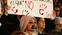 'Taciz değil tecavüz': İspanyol kadınlar mahkemenin taciz kararını protesto etti