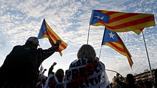 Des militants indépendantistes lors d'une manifestation à Barcelone, le 4 novembre 2019