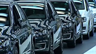 Autogipfel bei der Kanzlerin: Prämien und Ladestationen