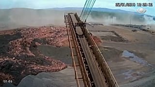 Πόρισμα-καταπέλτης για τη φονική κατάρρευση φράγματος στη Βραζιλία 