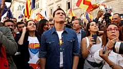 Dimite el líder de Ciudadanos Albert Rivera tras el batacazo electoral