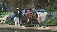 Francia, stretta sui migranti: annunciati quote e sgomberi