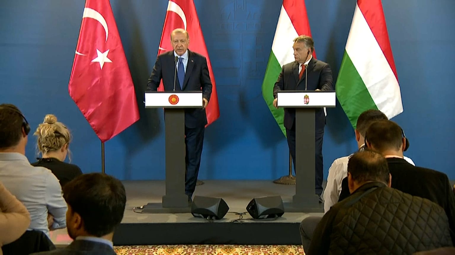 Erdogan busca apoyos estratégicos en Hungría 