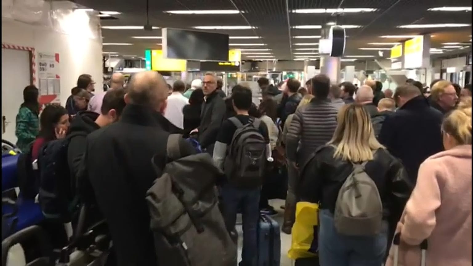 Falsa alarma en el aeropuerto holandés de Schiphol