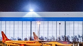 Pilot yanlışlıkla alarmı çalıştırdı: Schiphol havalimanında 'şüpheli durum' paniği