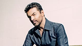 Eddig kiadatlan George Michael-dal jelent meg