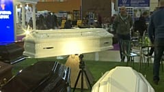 "Что ни гроб, то огурчик!"