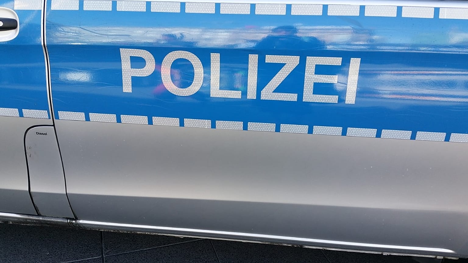 Schwester (15) festgenommen, soll in Detmold Bruder erstochen haben