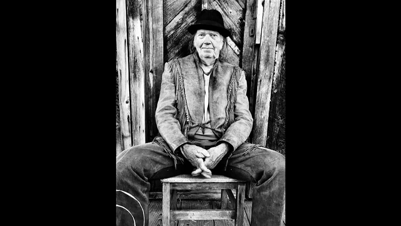 Neil Young está de volta com "Colorado"