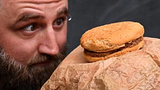 Casey Dean ve 24 yıllık hamburgeri