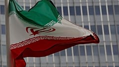 توتر بين إيران والاتحاد الأوروبي بعد سحب اعتماد مفتشة الوكالة الدولية 